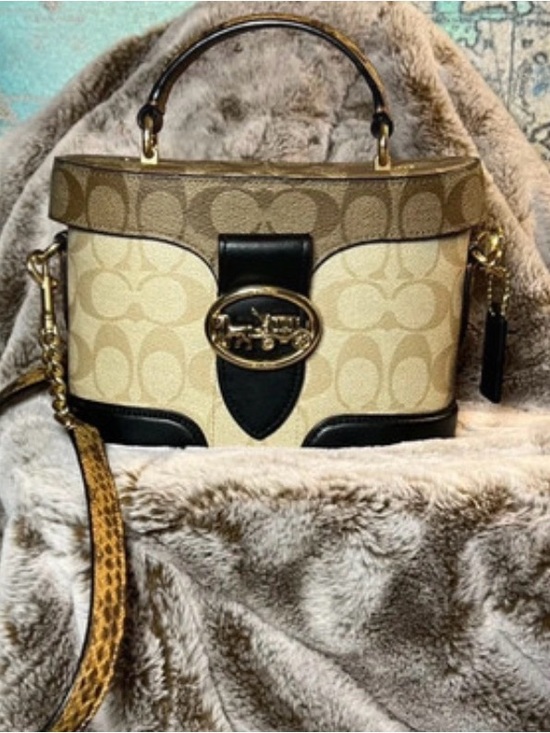 Handbags - 09/23/26- 1-100-Courageous Catch of Purses- Unlisted items/No Cancels